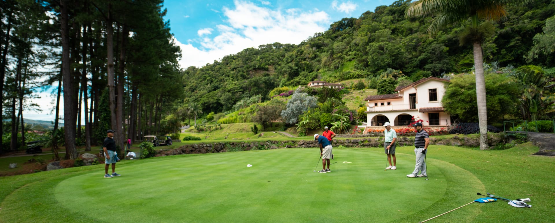 golf course 
