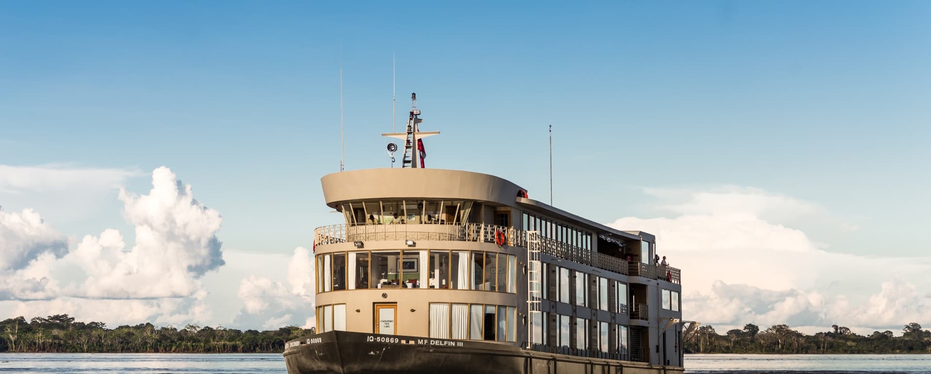 Boat exterior - Delfin III