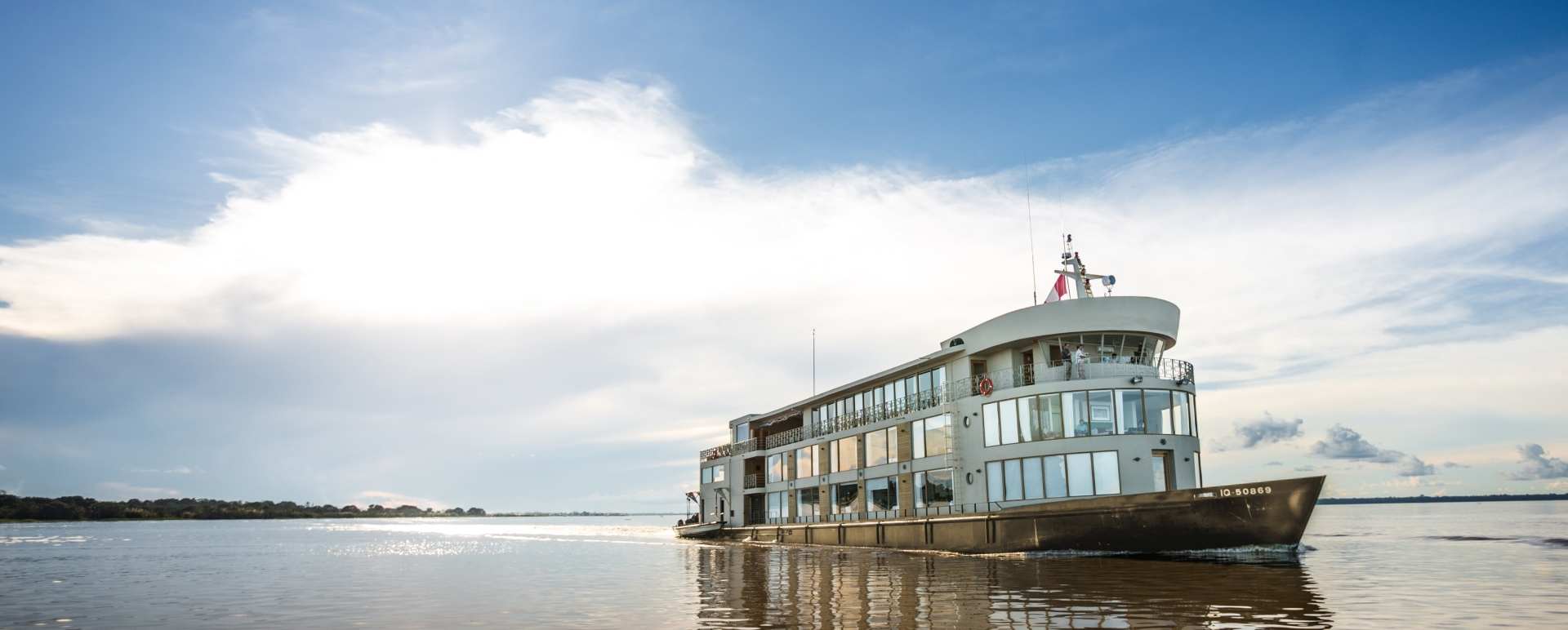 Exterior - Delfin III
