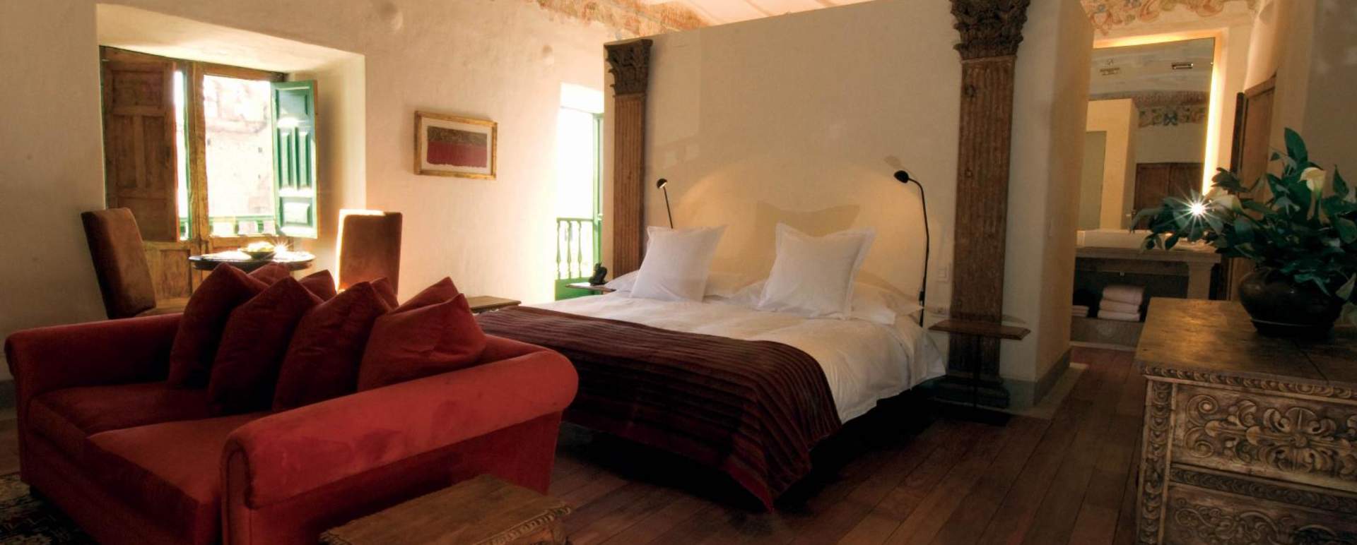 Plaza Suite - La Casona