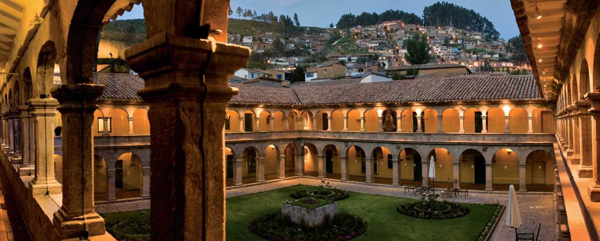 Central Courtyard - Hotel Monasterio