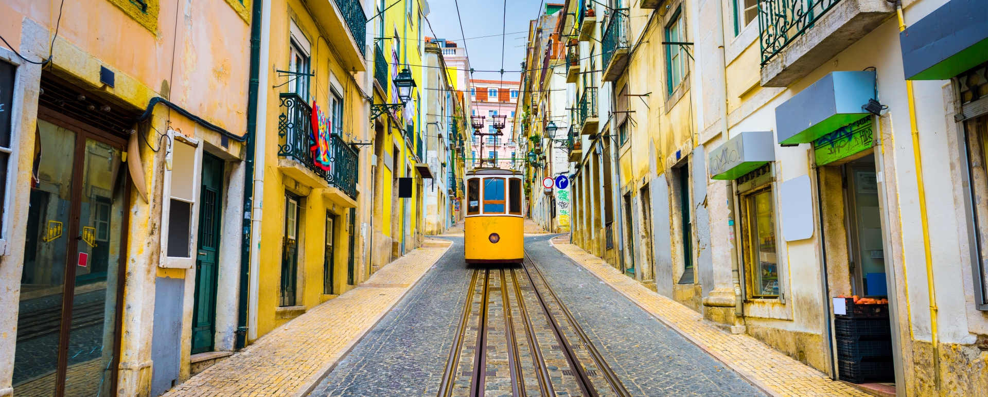 Lisbon tram 