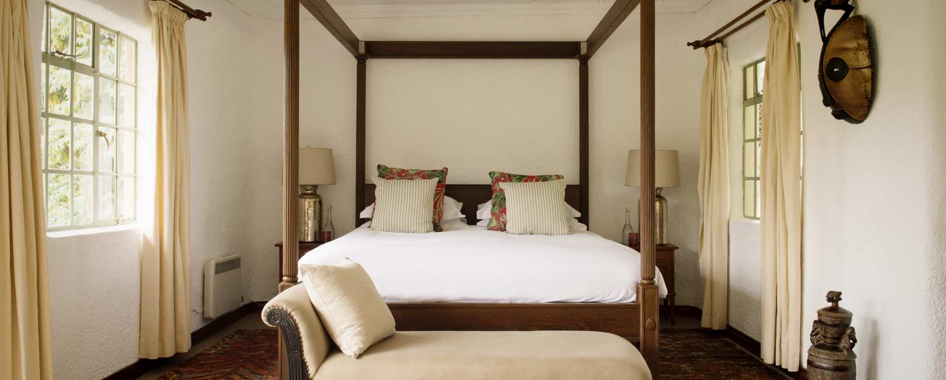 Bedroom - Sabyinyo Silverback Lodge