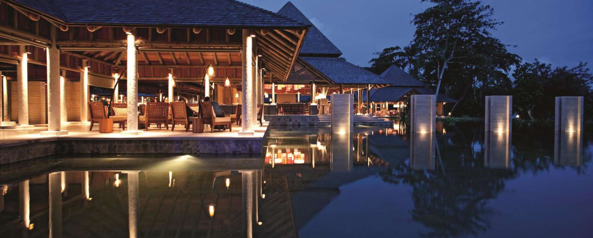 Main Building - Constance Ephelia Resort