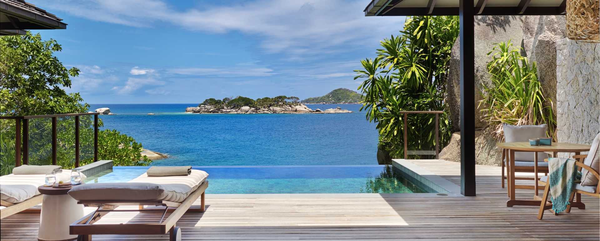 Ocean Front Pool Villa Deck  