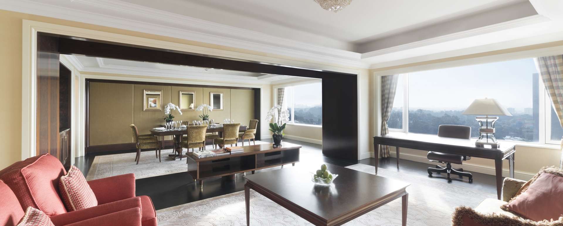 Valley Wing Suite Living Room - Shangri-La 