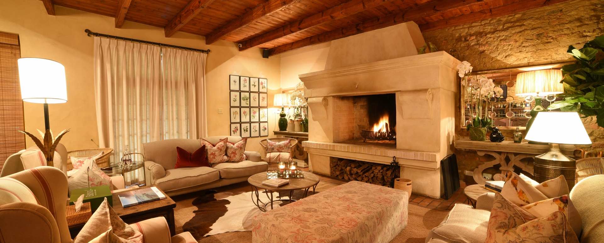 Main lounge area 