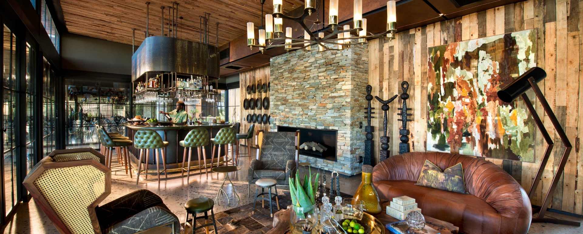 Bar and lounge