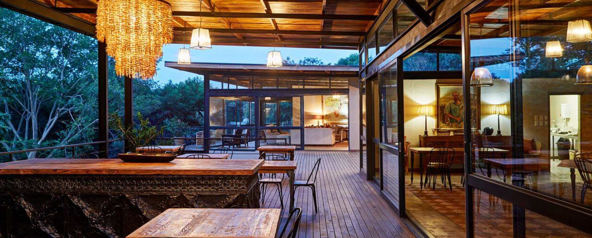 Dining deck 