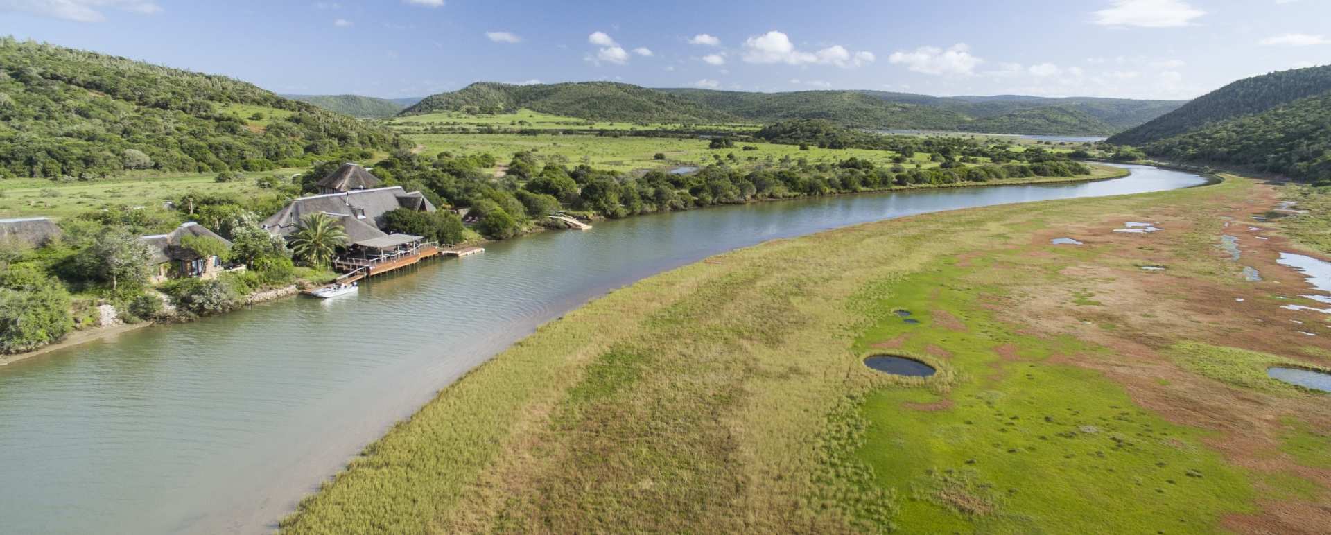Lodge on riverfront - Kariega River Lodge