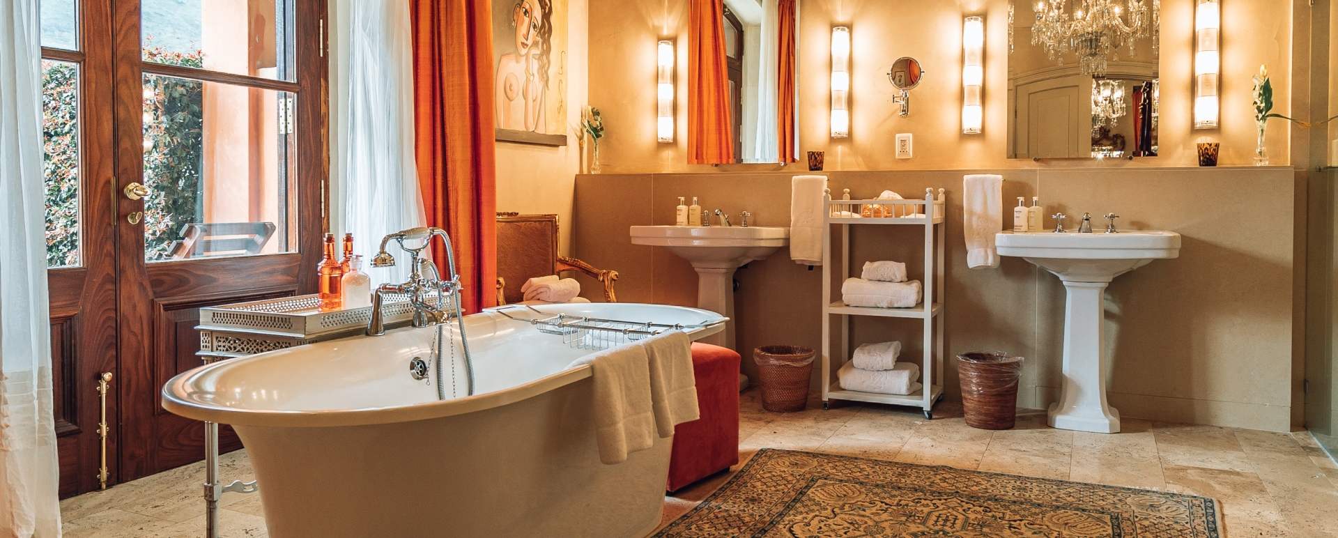 Honeysuckle Suite 