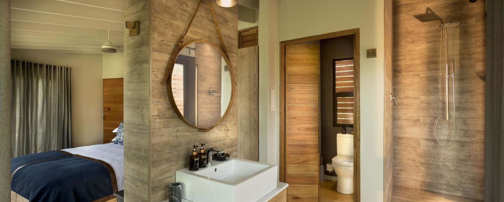 Suite Bathroom Marataba Mountain Lodge  