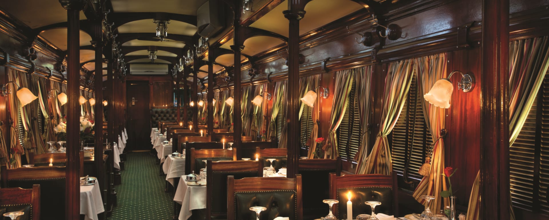 Dining Pillar 