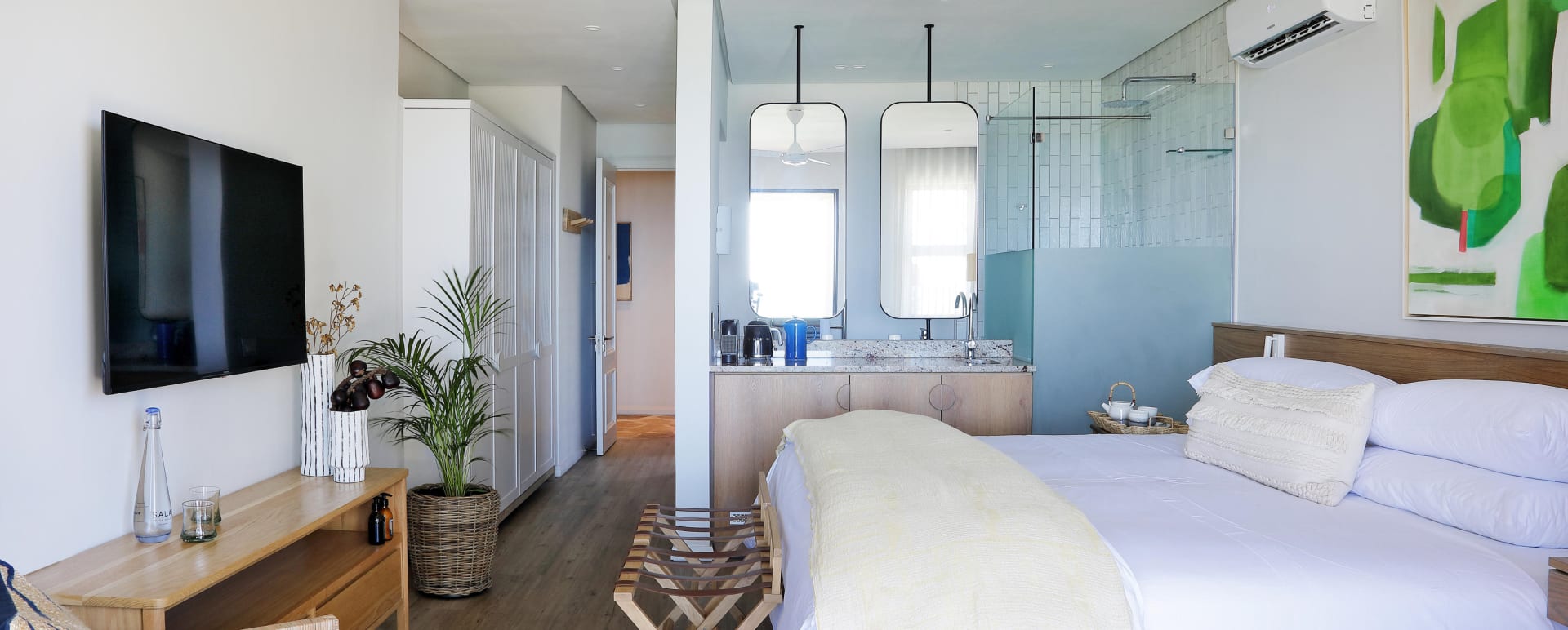 Ocean View Guestroom 