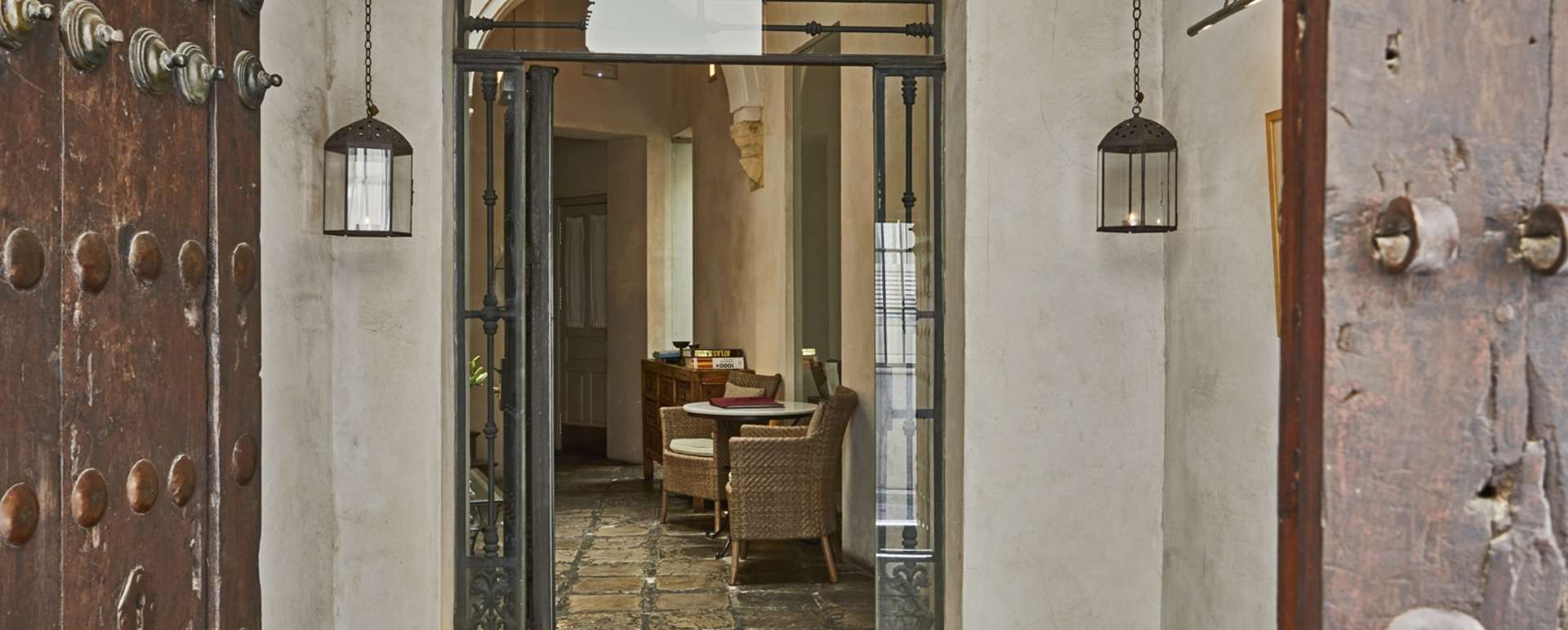 Main entrance - Corral del Rey, Seville