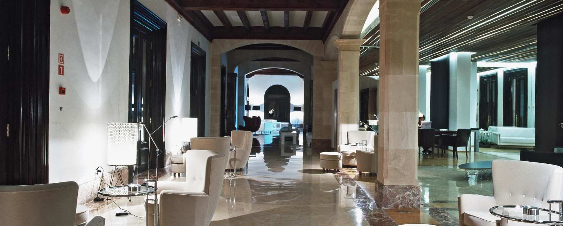 Lobby - Hospes Maricel