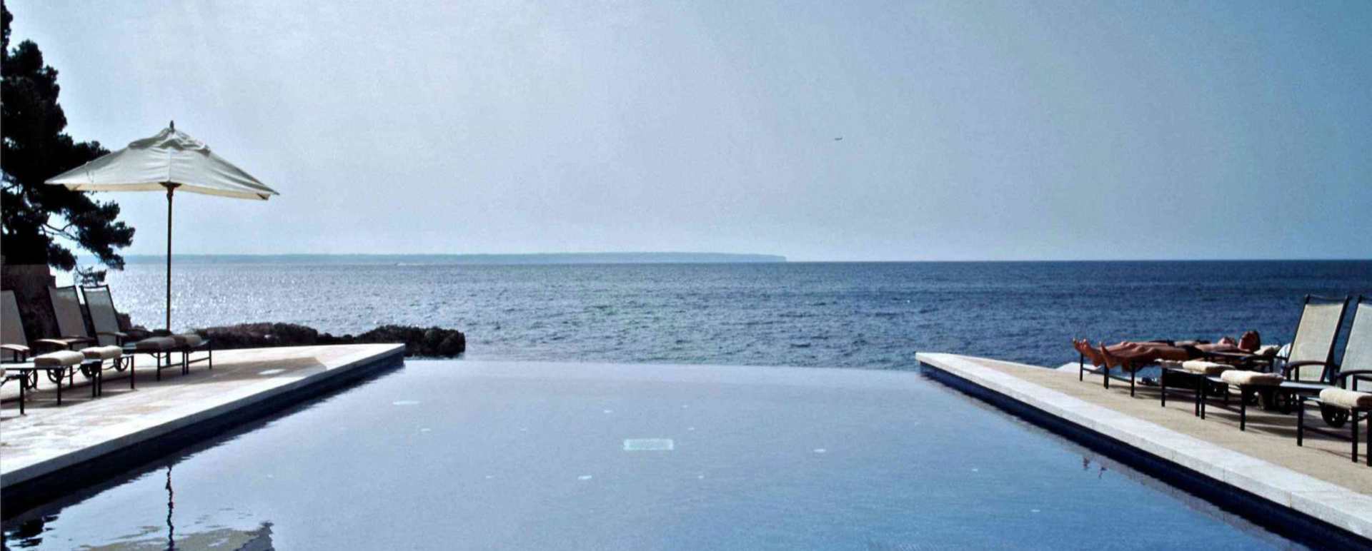 Pool looking onto Ocean - Hospes Maricel