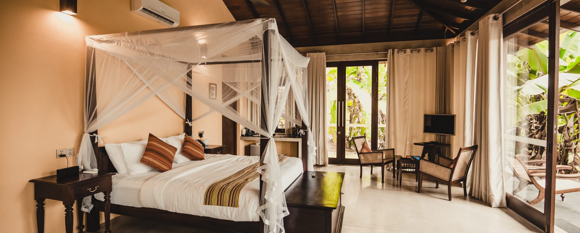 Double Bedroom - Aarunya Nature Resort 