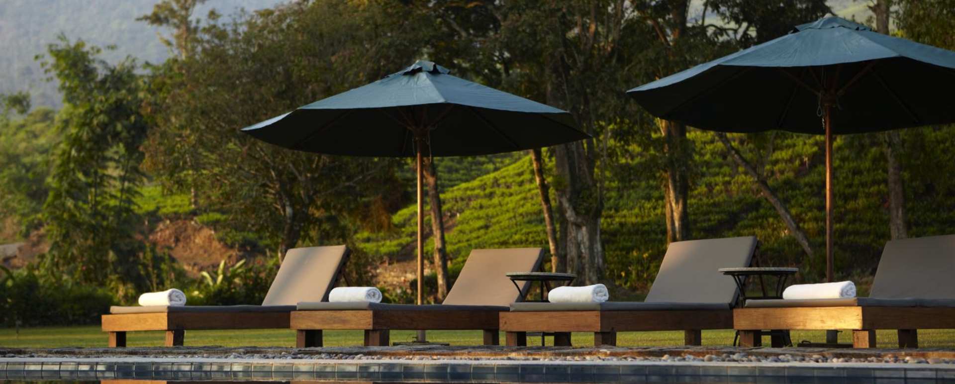 Pool at Castlereagh Bungalow - Ceylon Tea Trails