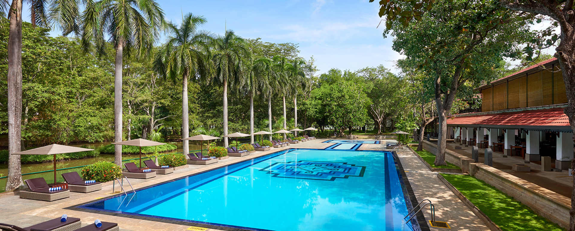 Lodge pool 