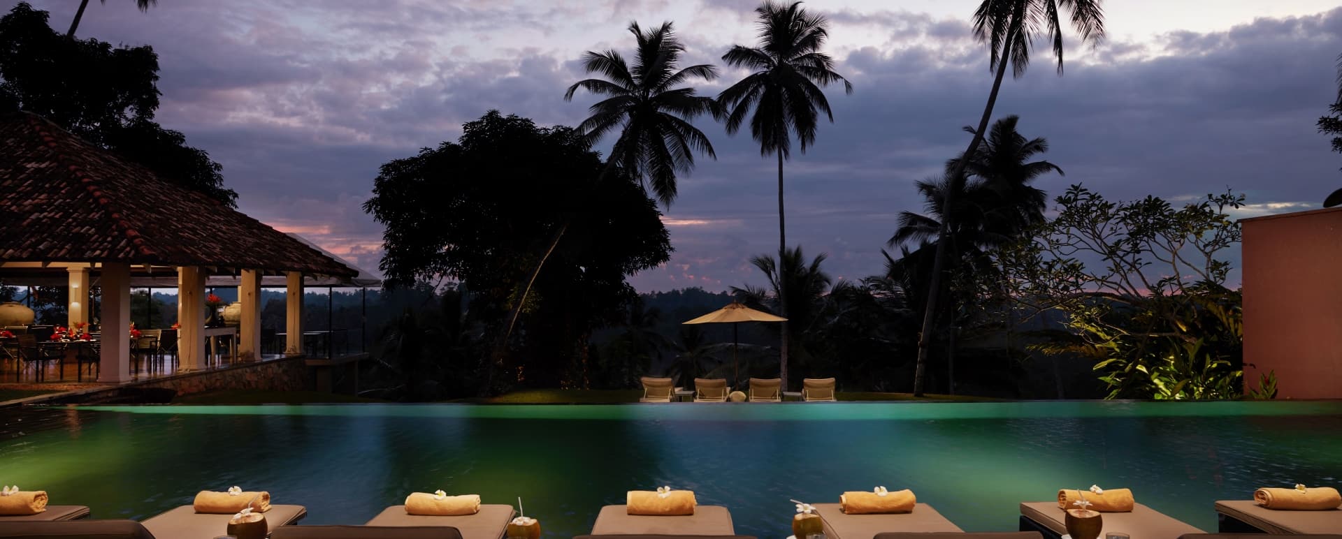 Swimming pool by night - Kahanda Kanda