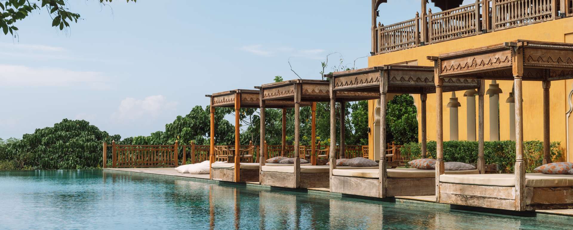 pool and view 