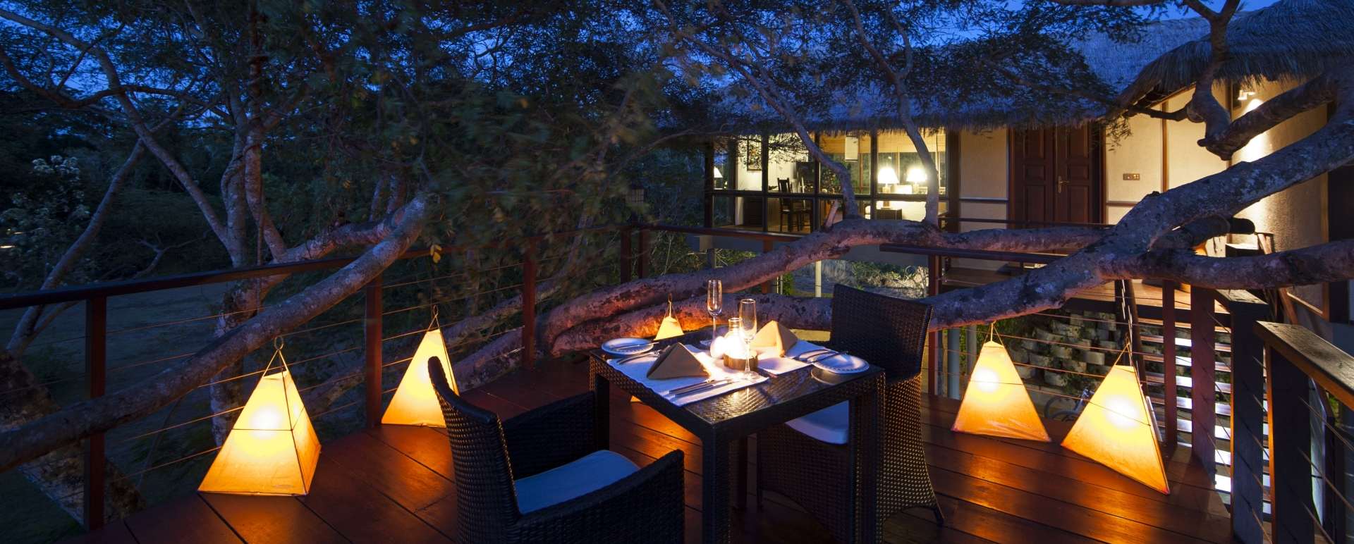 Moonlight Dining - Ulagalla