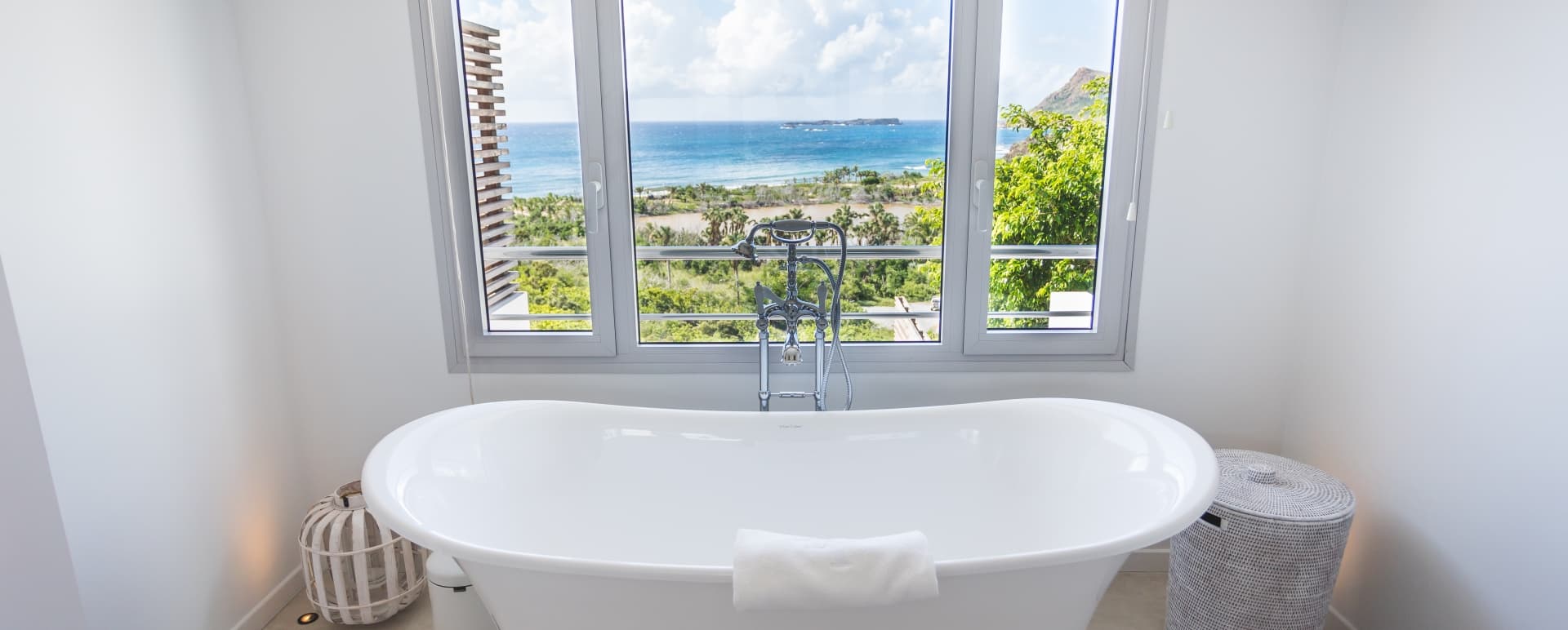 La Villa bathroom