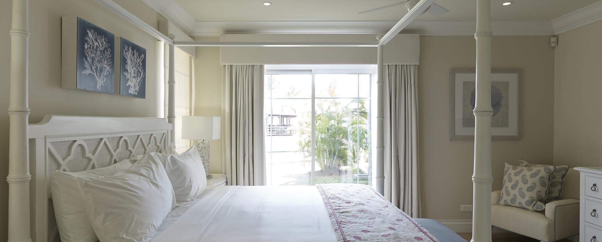 Marina View master bedroom - The Landings
