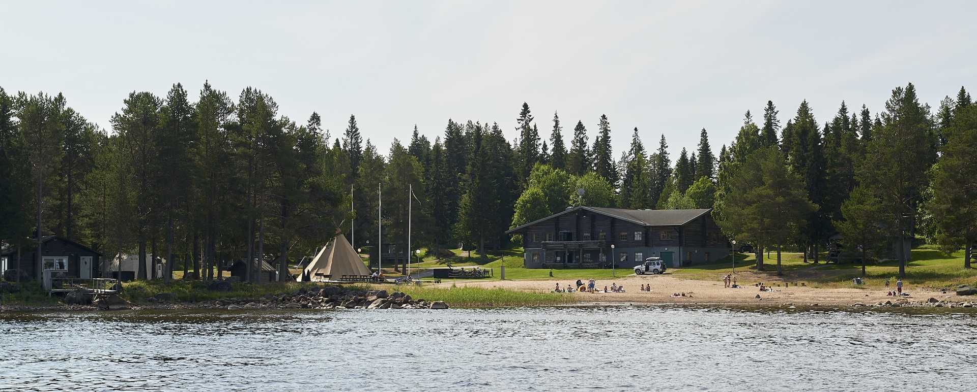 Main lodge by the lake, summer