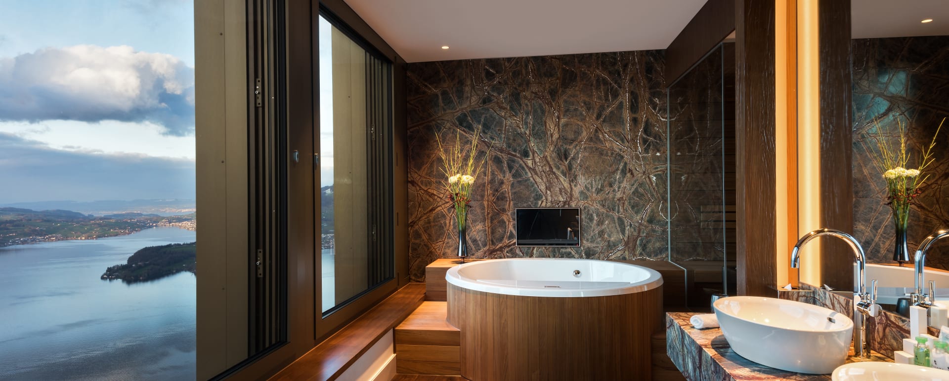 Royal Suite 