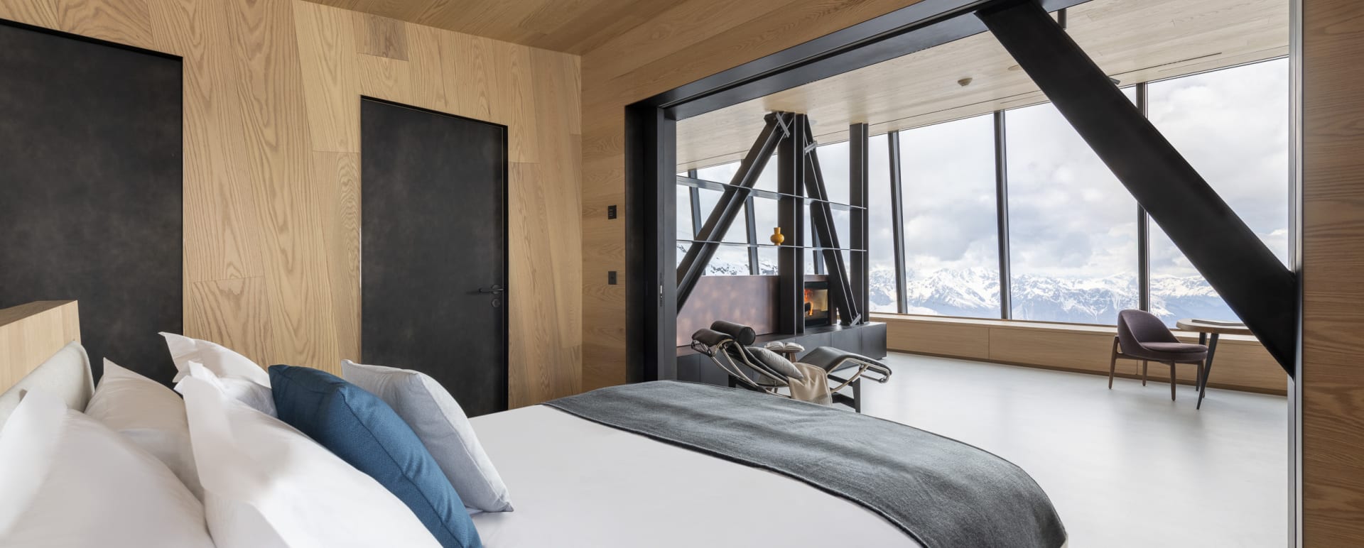 Master bedroom 2 