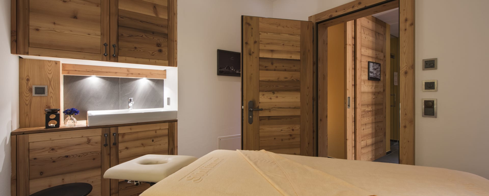 Treatment room 