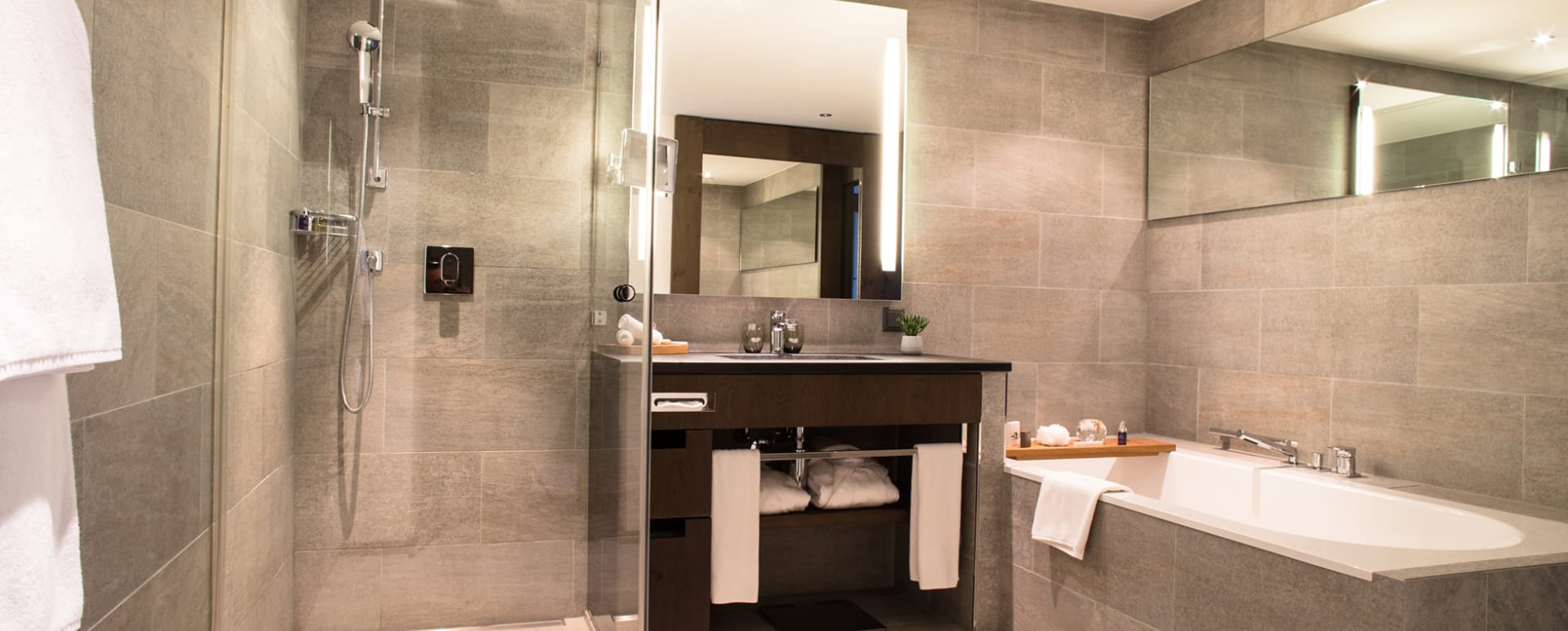 Prestige Suite 