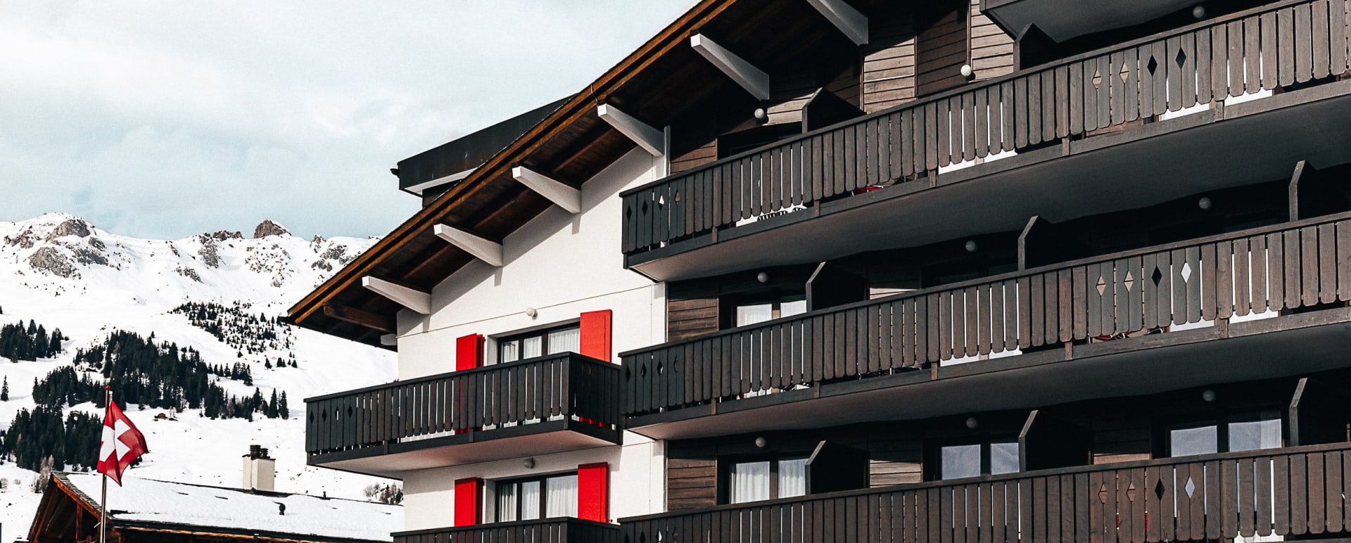 Exterior view with mountain 
