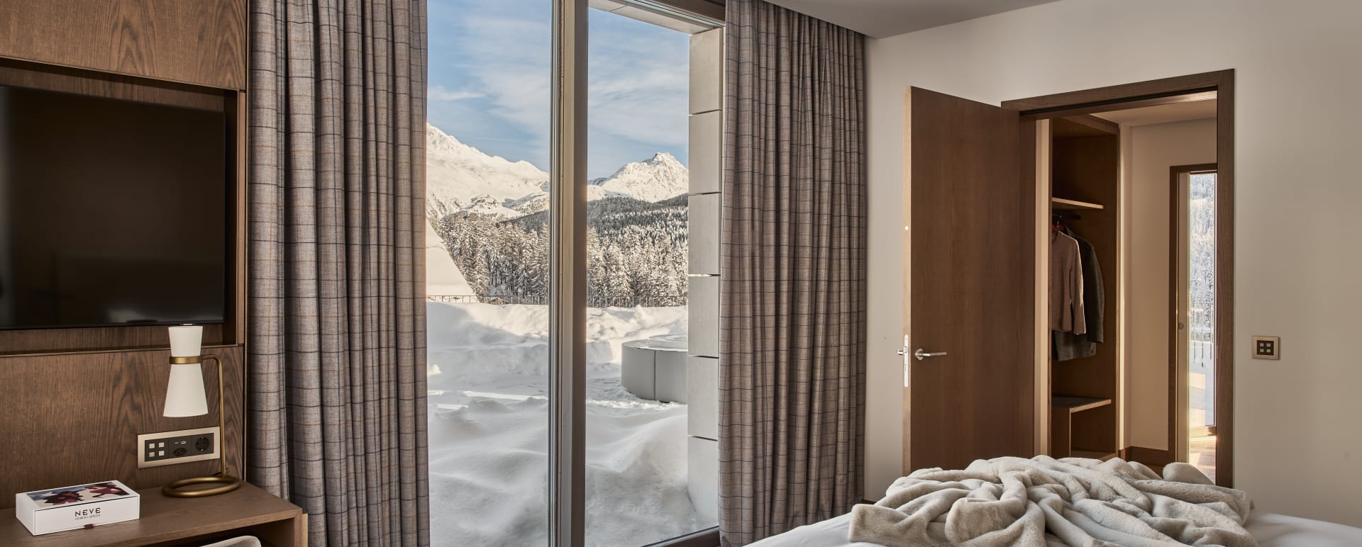 Winter Room 