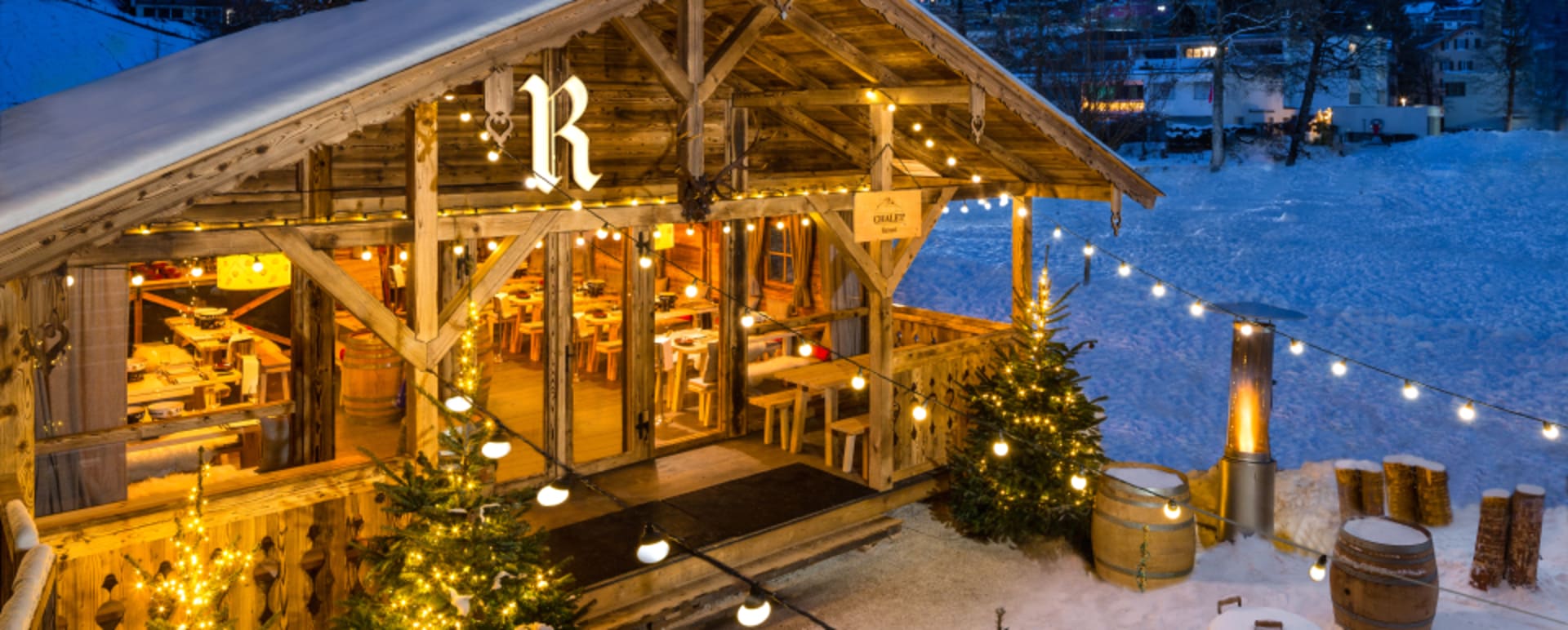 Chalet Ruinart - Exterior evening 