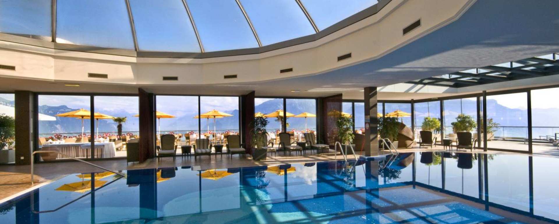 Swimming Pool - Le Mirador Resort & Spa