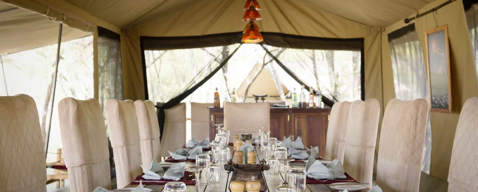 Dining tent - Dunia Camp
