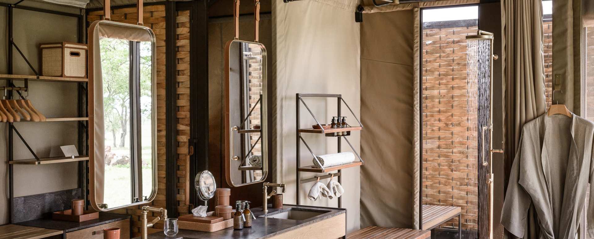 Singita Sabora Bathroom and Dressing room 