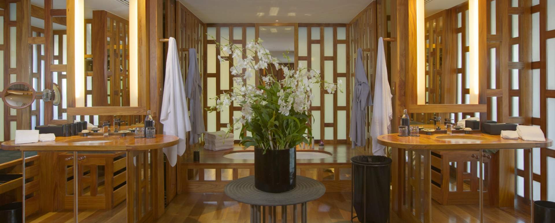 Pavilion Bathroom - Amanpuri