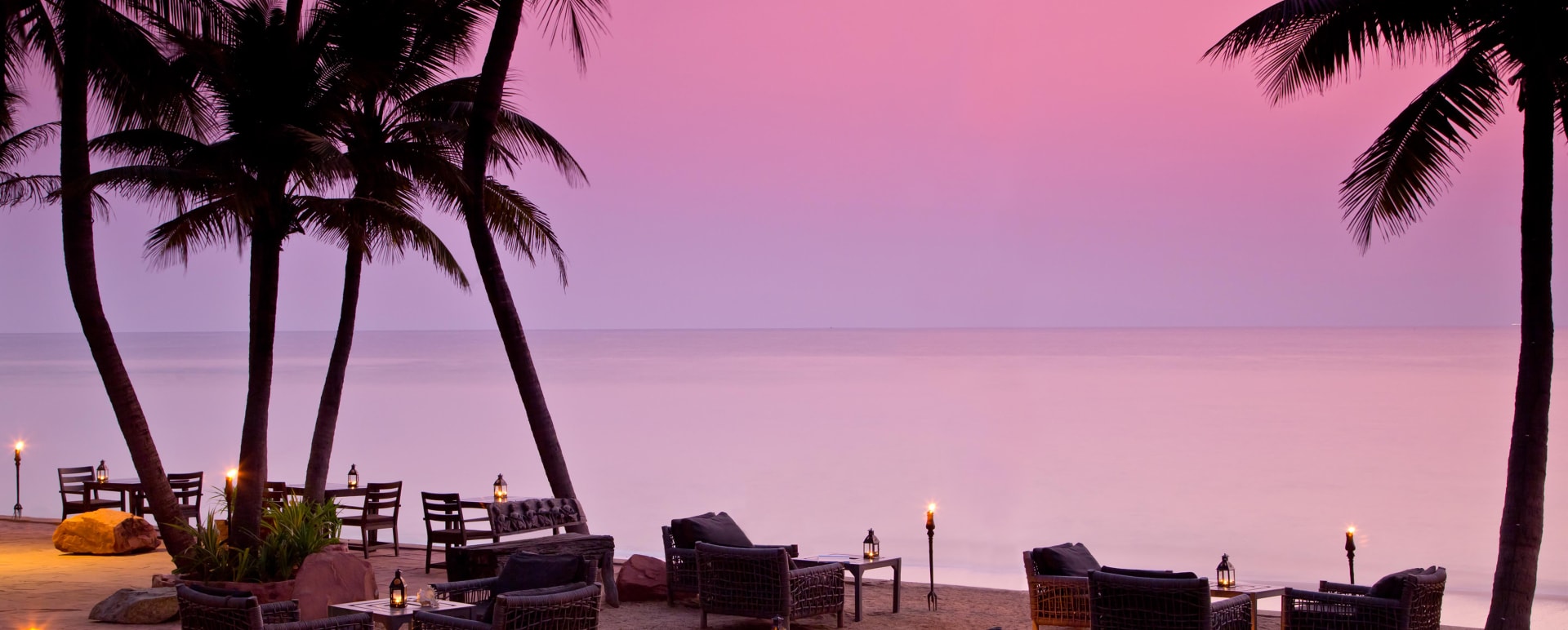 Beachfront Dining 