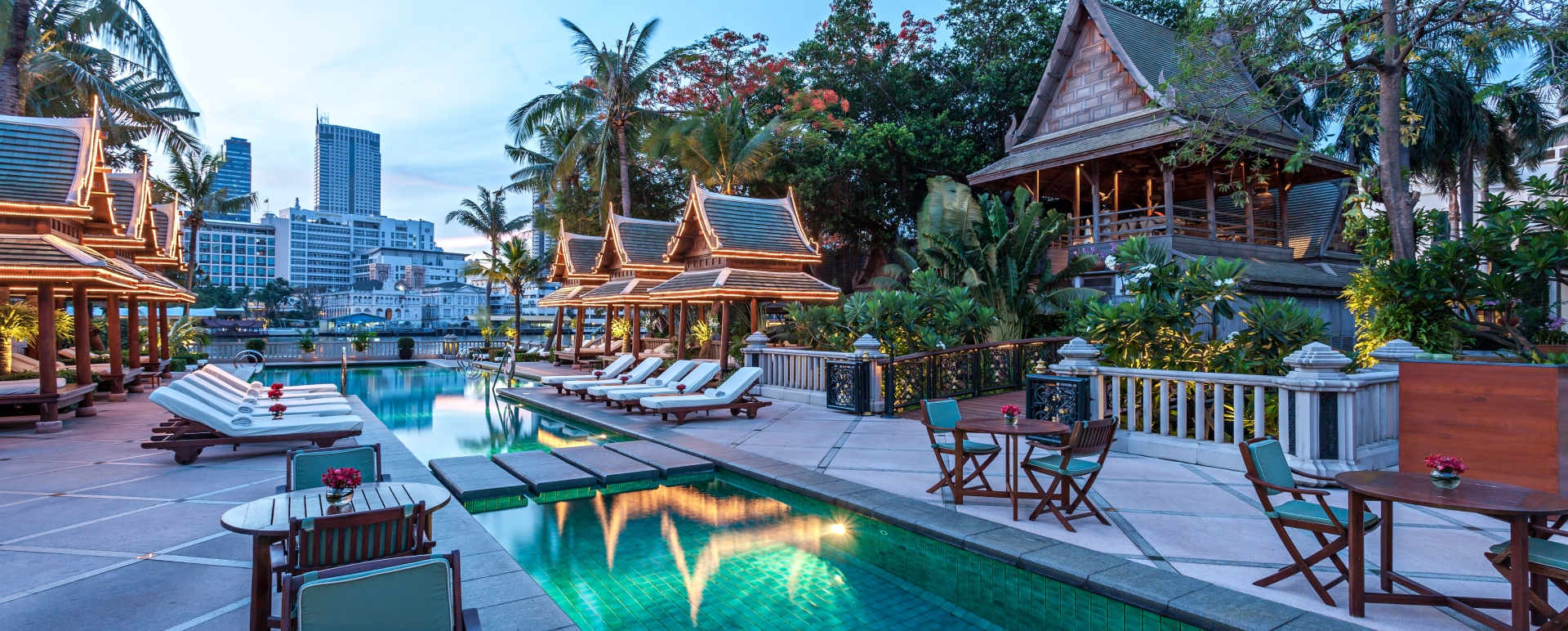 The Pool by night - Peninsula Bangkok