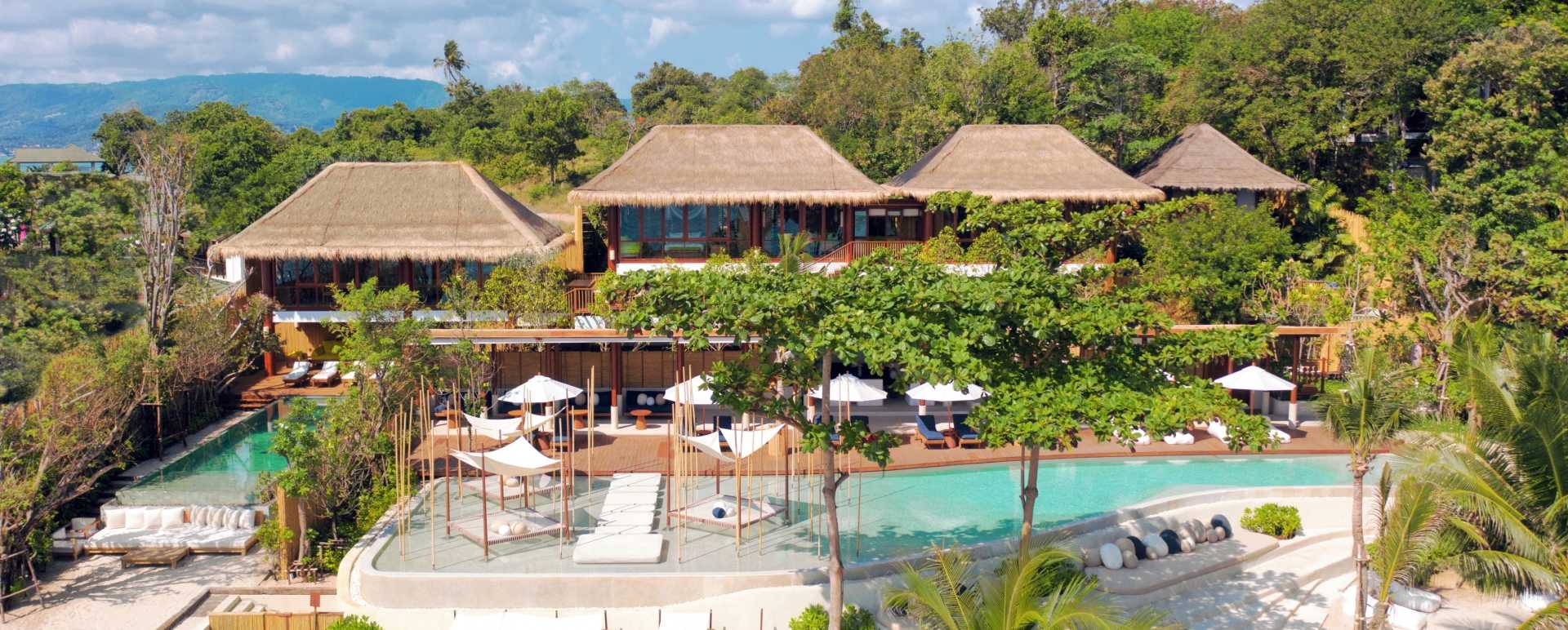 Beach Bar and Pool 