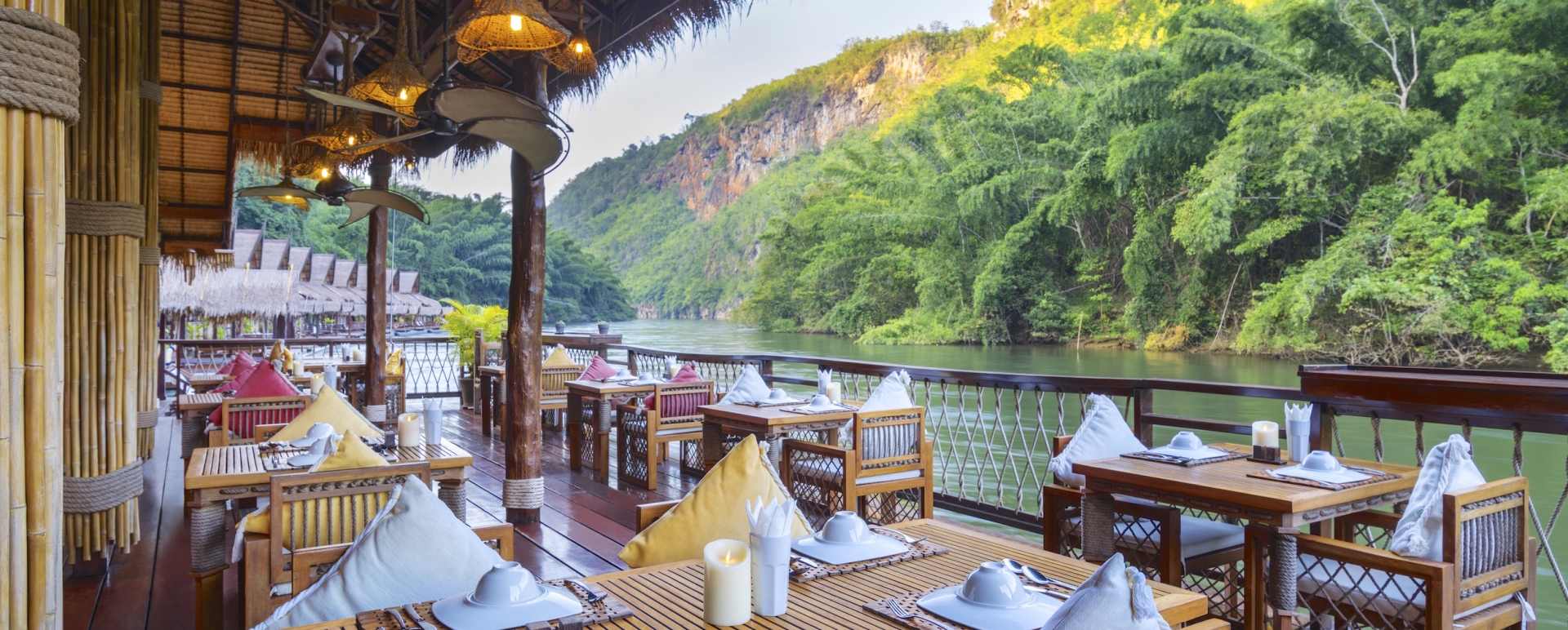 Restaurant - Floathouse Kanchanaburi