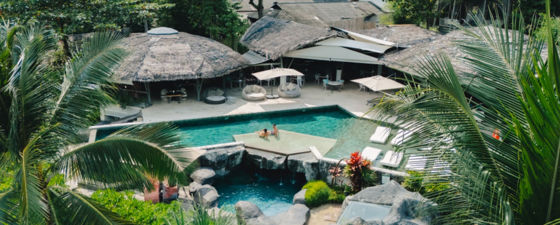 lClubhouse001 