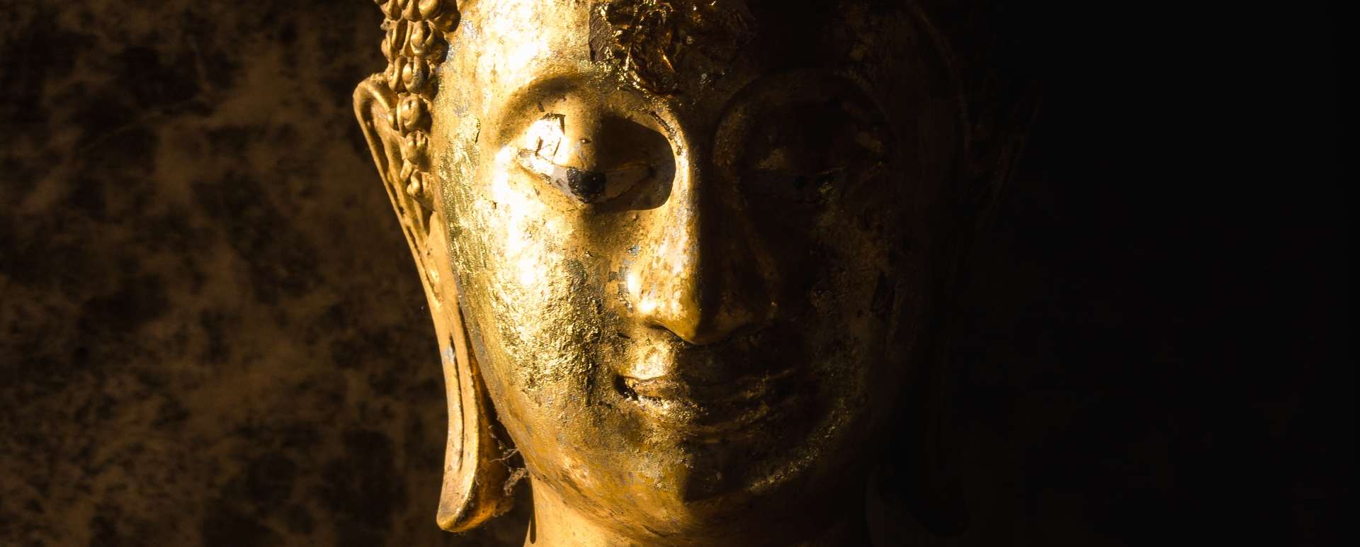 Buddha statue 