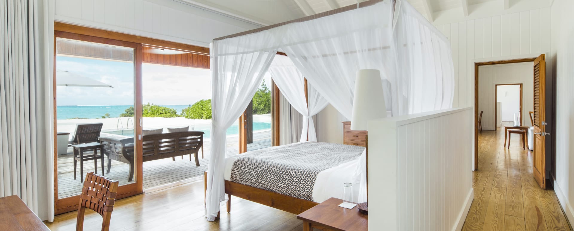 ComoVillaBedroom 