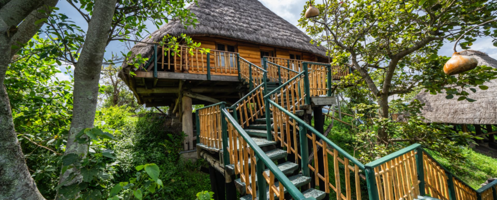 Lodge entrance 