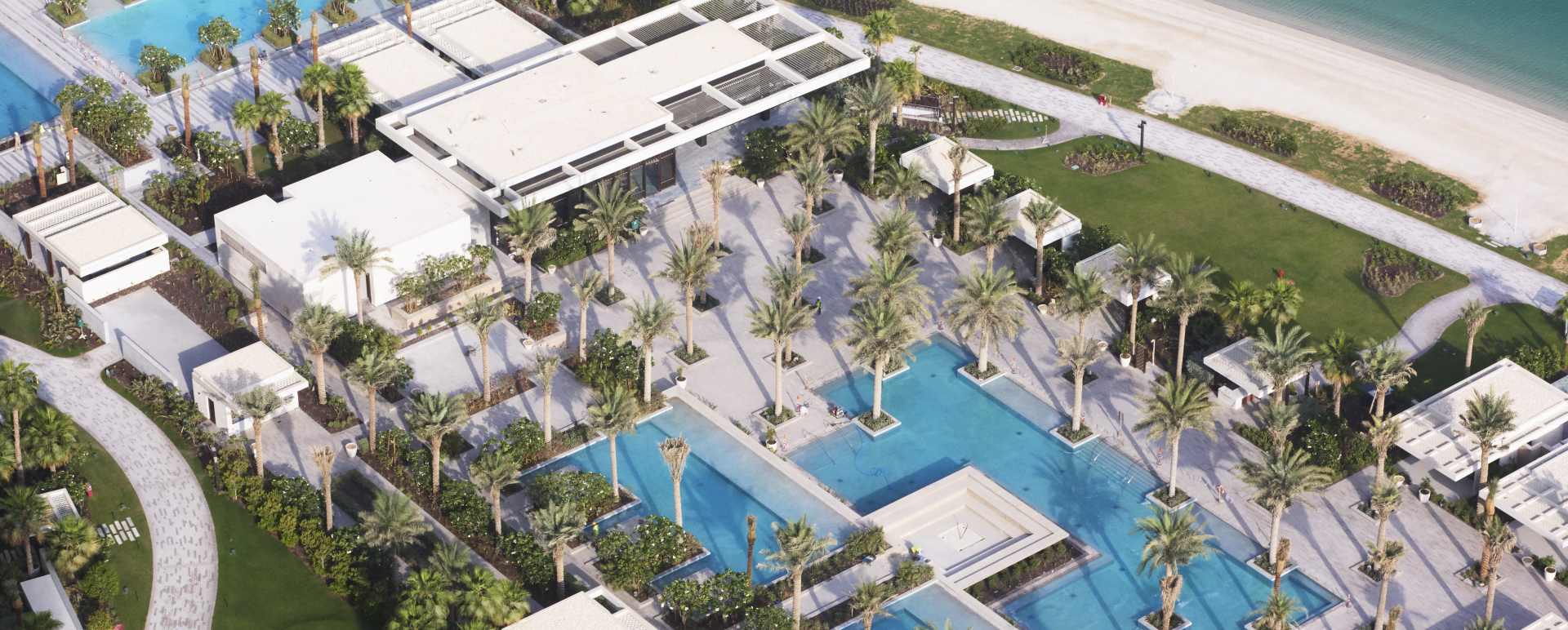 atlantistheroyal-landscaping 